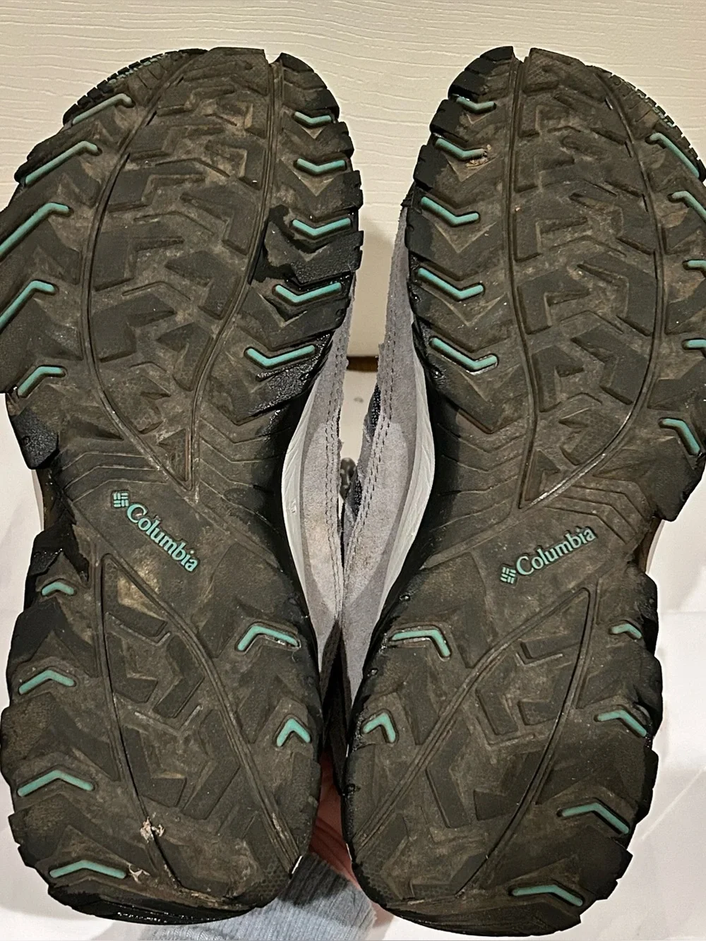 Worn 2X Columbia Crestwood trail shoe Grey and Teal Women's Trail Shoe size 8.5 - Picture 8 of 8
